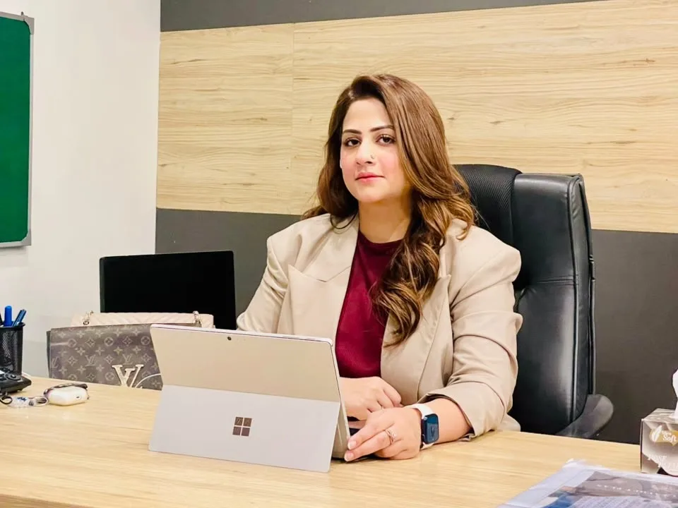 Yousfa Tariq, Co-Founder and Senior Sales Manager of Maskan Marketing, at her office desk